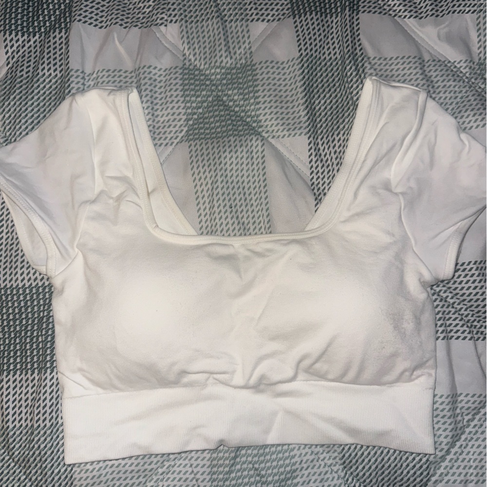 Cropped white top
